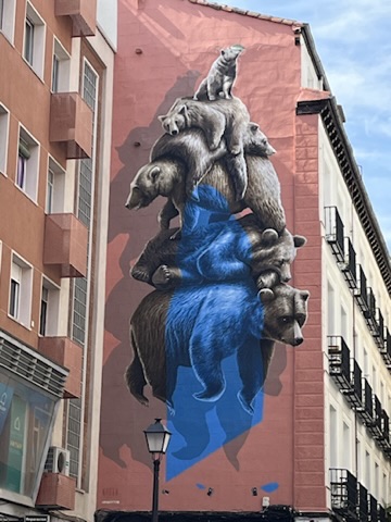 Lunch strolls in Madrid